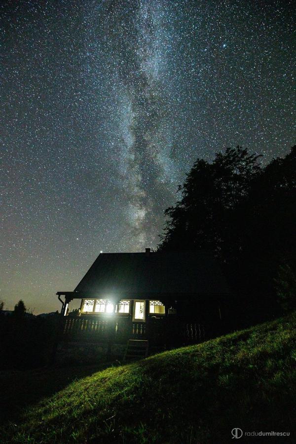 La Noi La Munte Villa Matisesti Luaran gambar